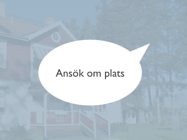 En pratbubbla med texten Ansök om plats på en ljusblå bakgrund.