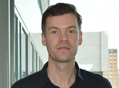 Porträttbild av Jonas Samsioe.