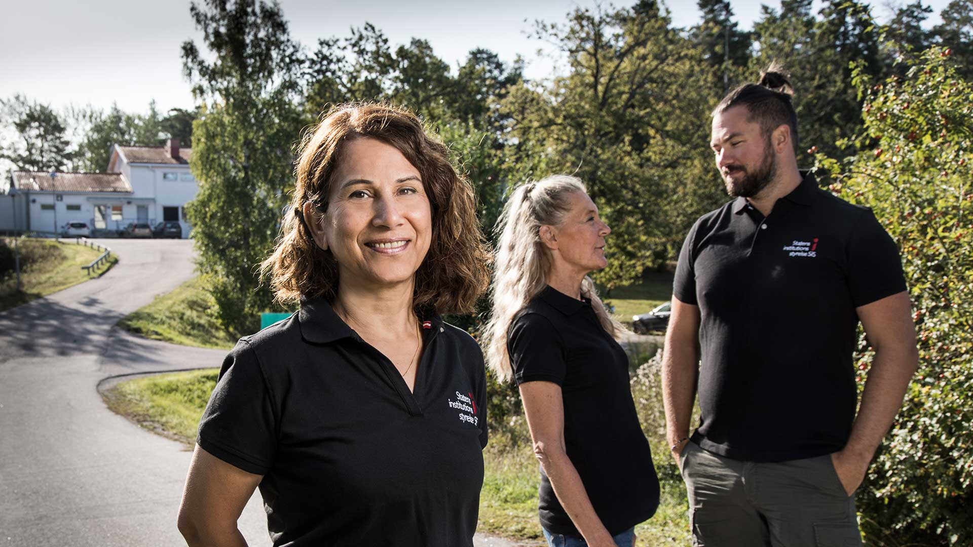 Tre behandlare utanför Rebecka LVM-hem