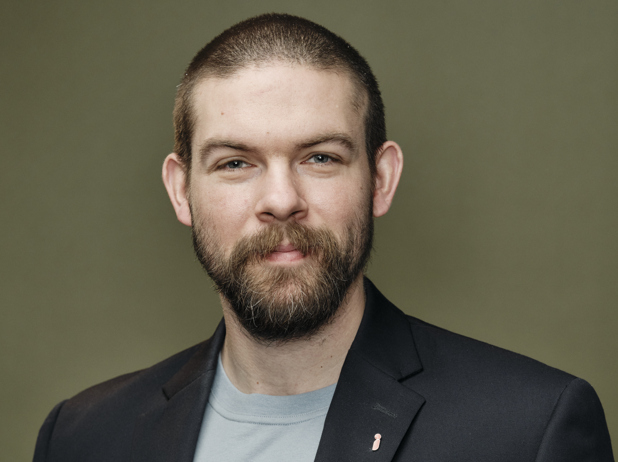 Porträttbild av Jonathan Eliasson